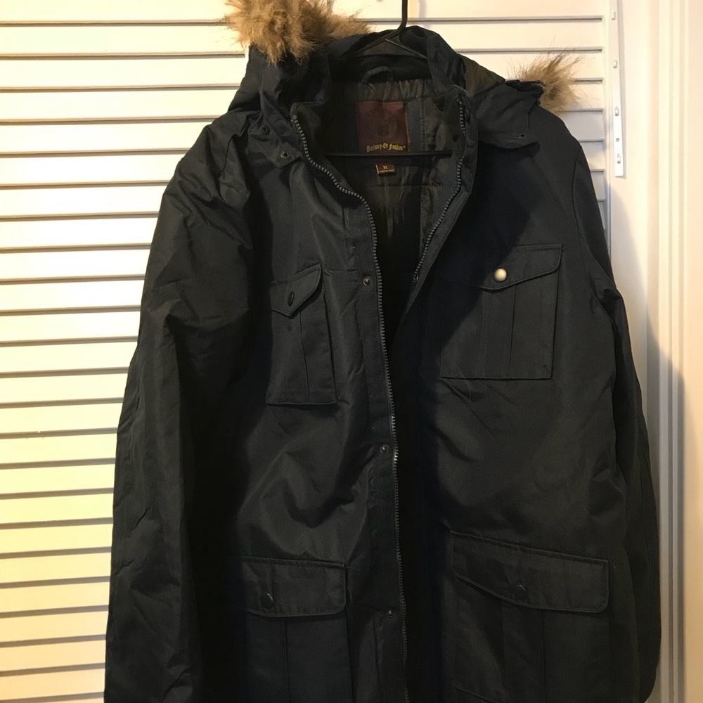 Men’s XL navy blue fashion winter coat